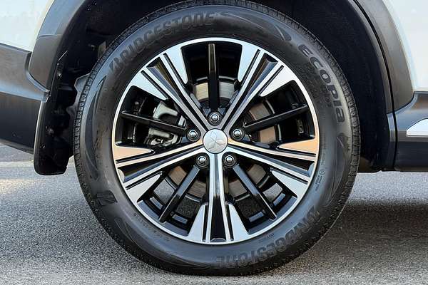 2018 Mitsubishi Eclipse Cross Exceed YA