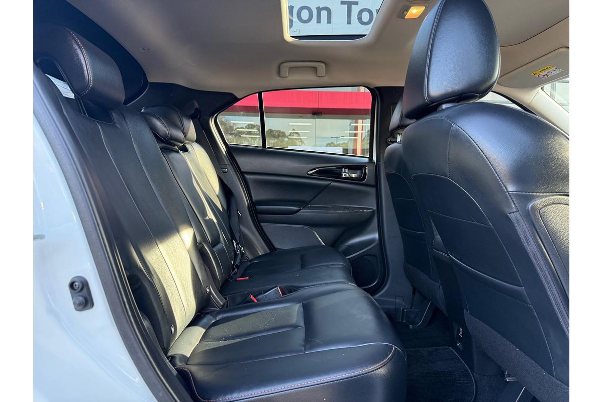 2018 Mitsubishi Eclipse Cross Exceed YA
