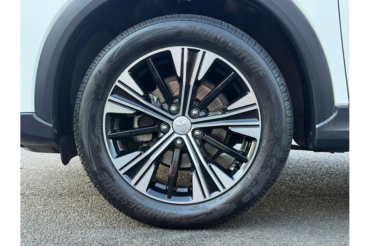 2018 Mitsubishi Eclipse Cross Exceed YA