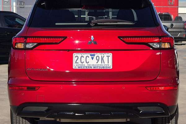 2024 Mitsubishi Outlander Black Edition ZM