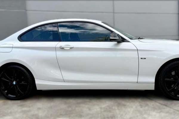 2014 BMW 2 20d SPORT LINE F22