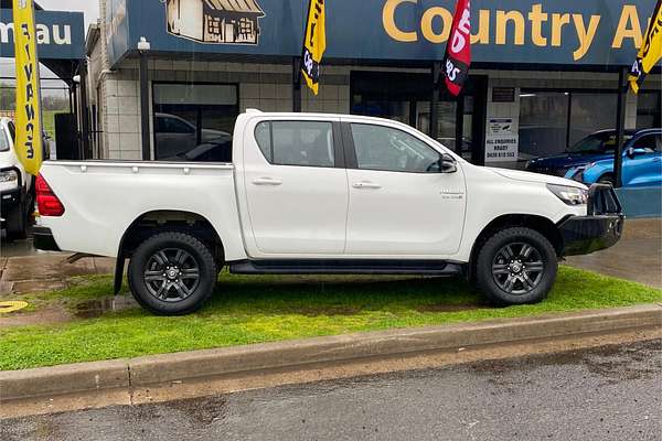 2024 Toyota Hilux SR 48V GUN126R