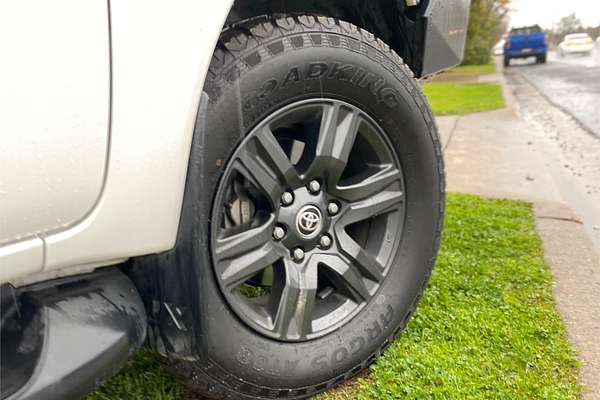 2024 Toyota Hilux SR 48V GUN126R