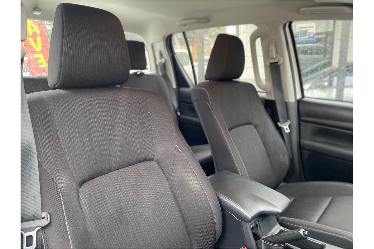 2024 Toyota Hilux SR 48V GUN126R