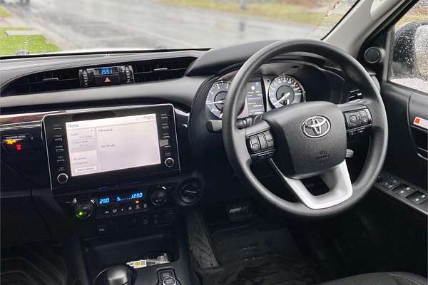 2024 Toyota Hilux SR 48V GUN126R