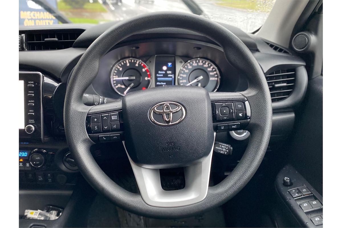 2024 Toyota Hilux SR 48V GUN126R