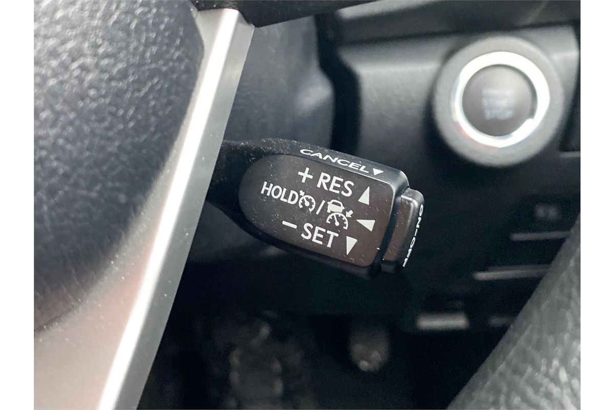 2024 Toyota Hilux SR 48V GUN126R