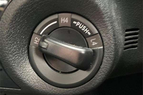 2024 Toyota Hilux SR 48V GUN126R