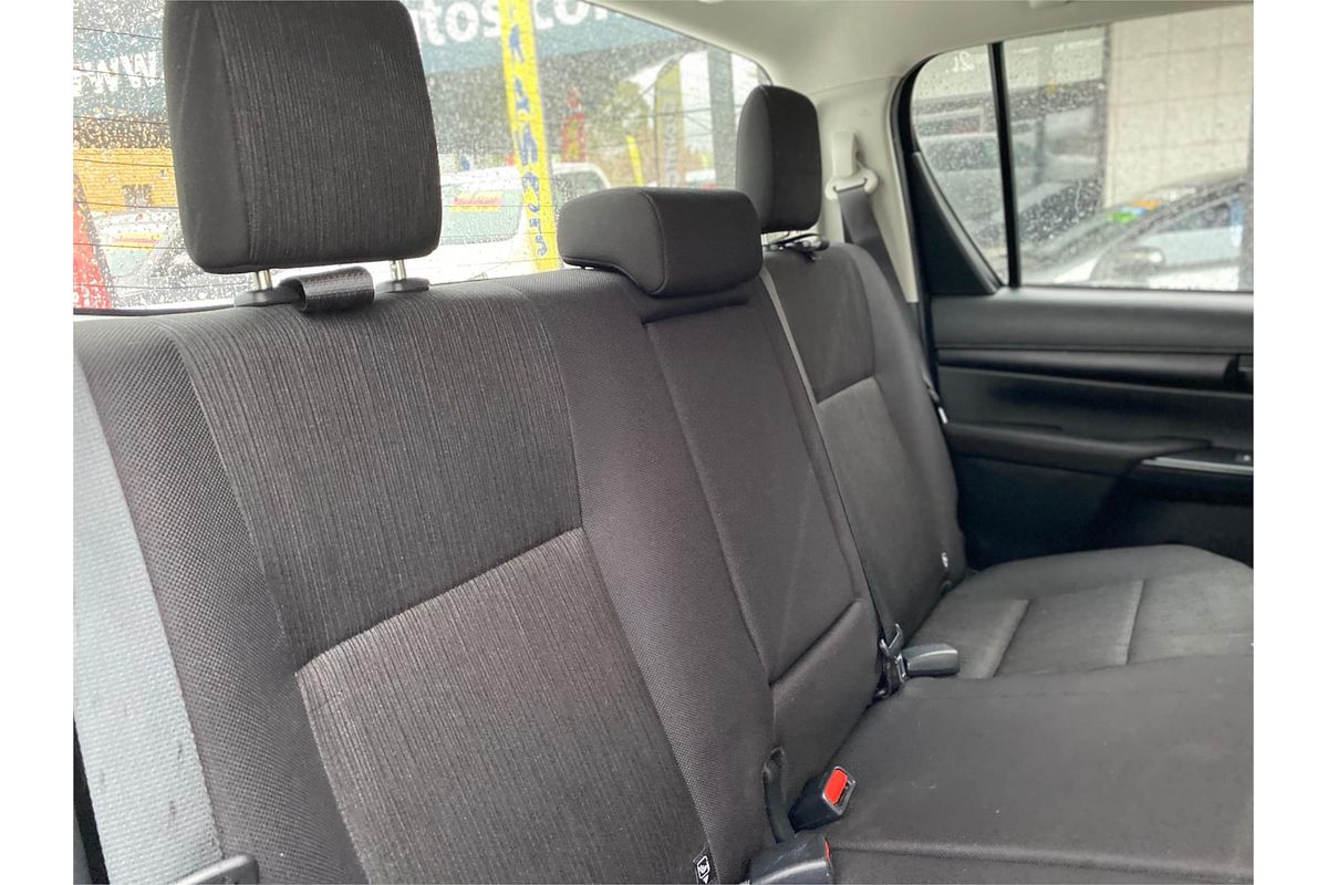 2024 Toyota Hilux SR 48V GUN126R