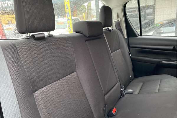 2024 Toyota Hilux SR 48V GUN126R