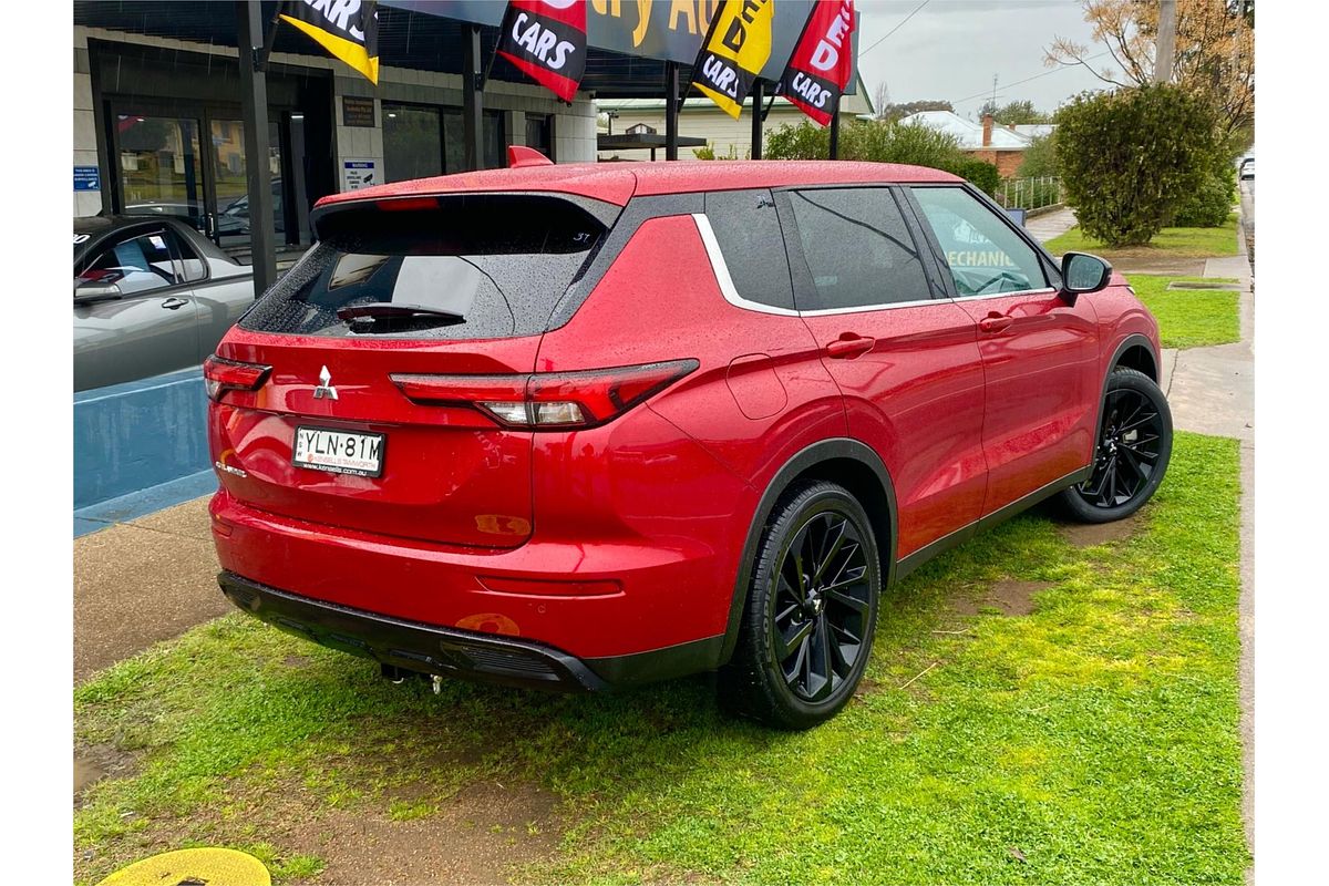 2023 Mitsubishi Outlander LS ZM