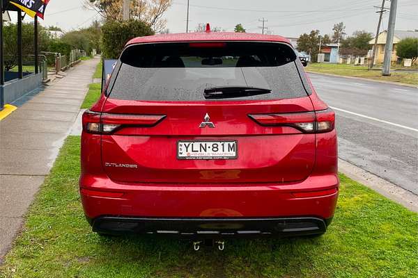 2023 Mitsubishi Outlander LS ZM