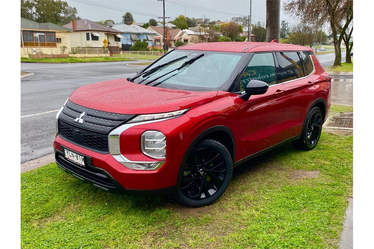 2023 Mitsubishi Outlander LS ZM