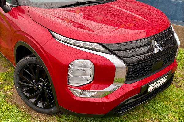 2023 Mitsubishi Outlander LS ZM