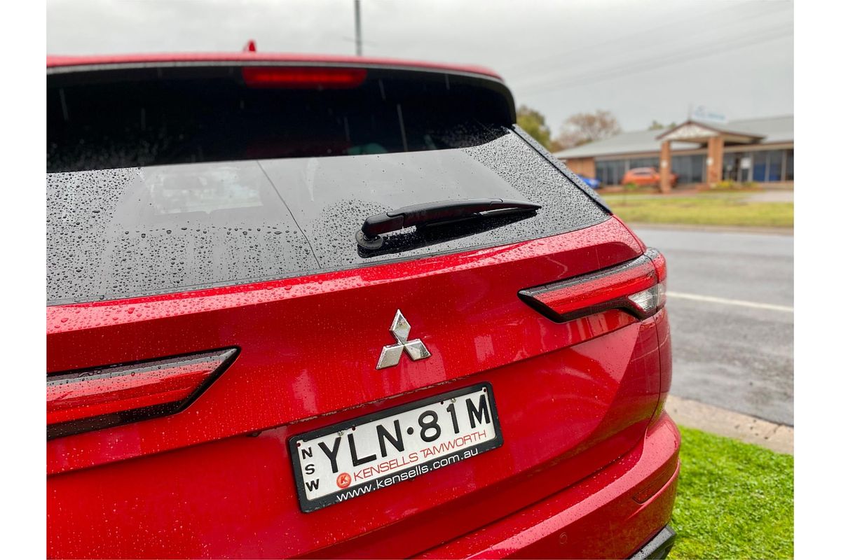 2023 Mitsubishi Outlander LS ZM