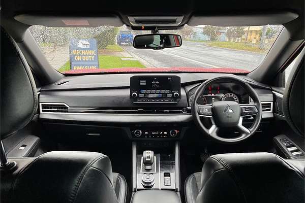2023 Mitsubishi Outlander LS ZM