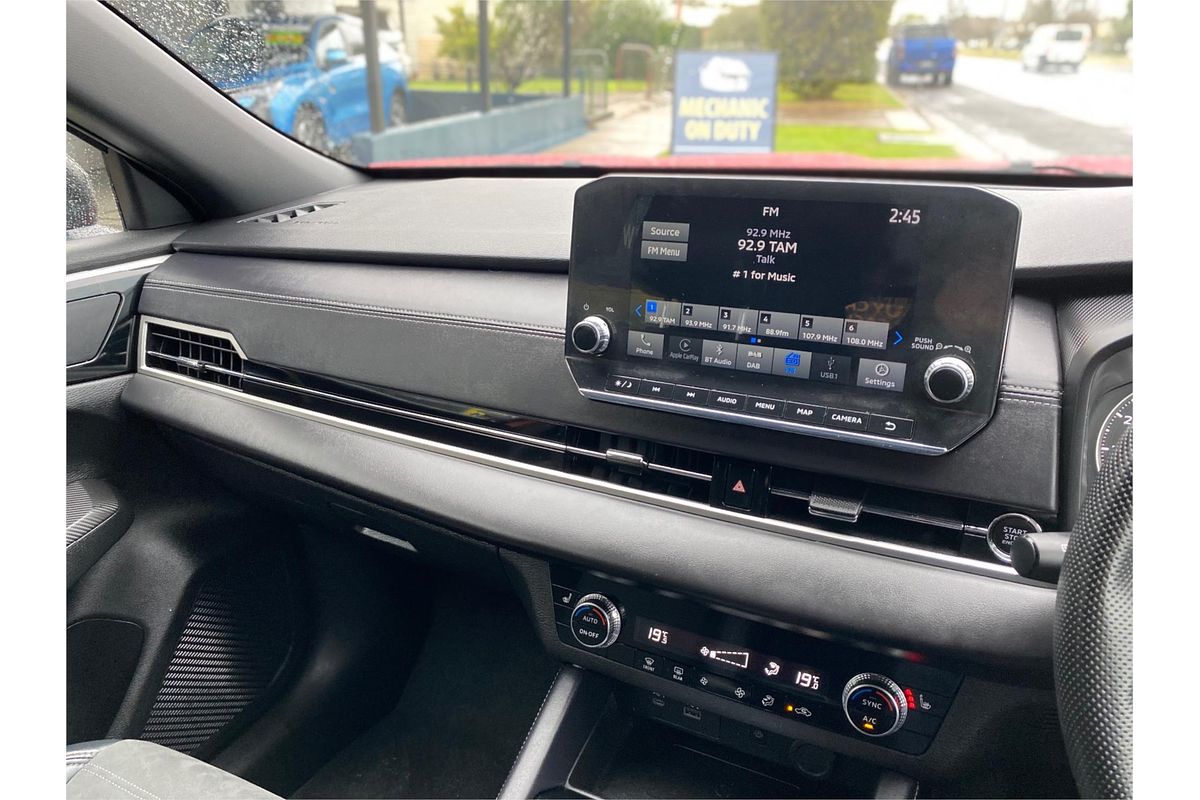 2023 Mitsubishi Outlander LS ZM