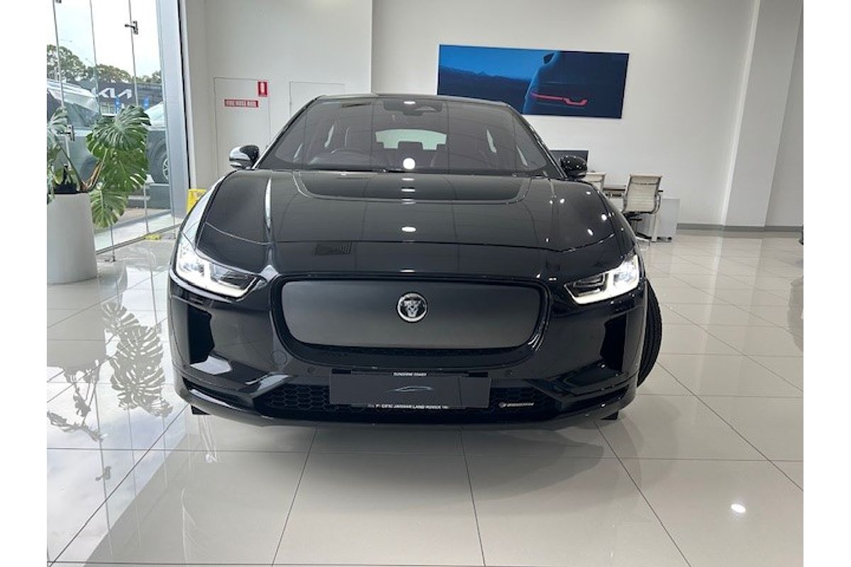 2023 Jaguar I-PACE EV400 R-Dynamic SE X590