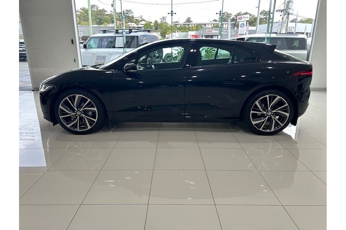 2023 Jaguar I-PACE EV400 R-Dynamic SE X590
