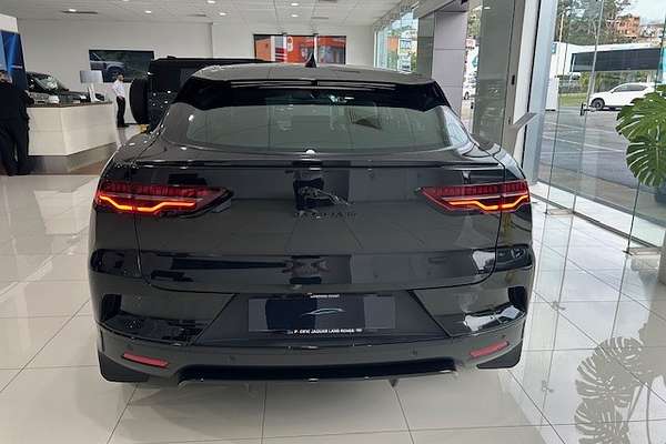2023 Jaguar I-PACE EV400 R-Dynamic SE X590