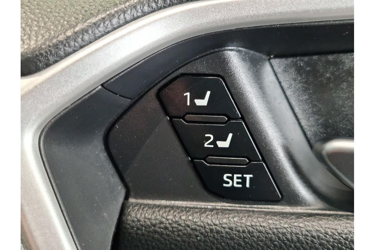 2020 Toyota RAV4 Cruiser MXAA52R
