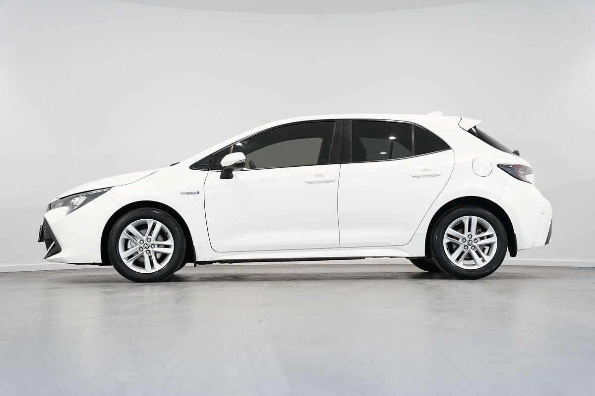 2018 Toyota Corolla SX Hybrid ZWE211R