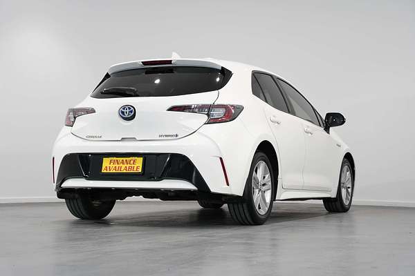 2018 Toyota Corolla SX Hybrid ZWE211R