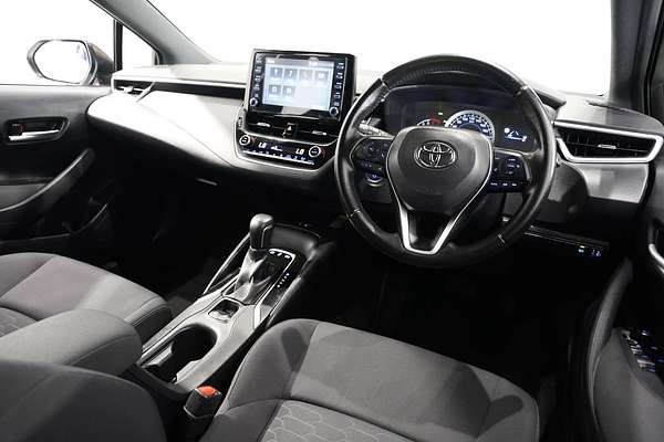 2018 Toyota Corolla SX Hybrid ZWE211R