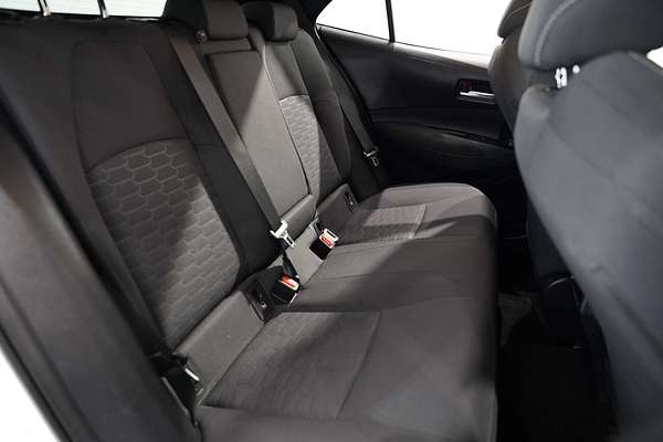 2018 Toyota Corolla SX Hybrid ZWE211R