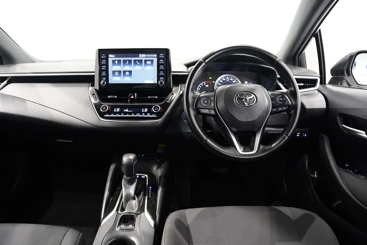 2018 Toyota Corolla SX Hybrid ZWE211R