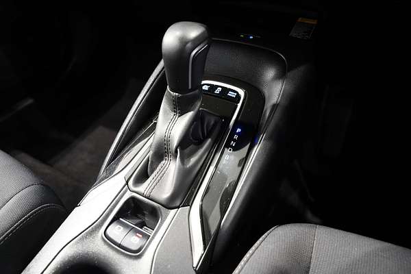 2018 Toyota Corolla SX Hybrid ZWE211R