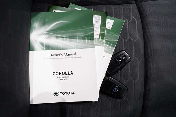 2018 Toyota Corolla SX Hybrid ZWE211R