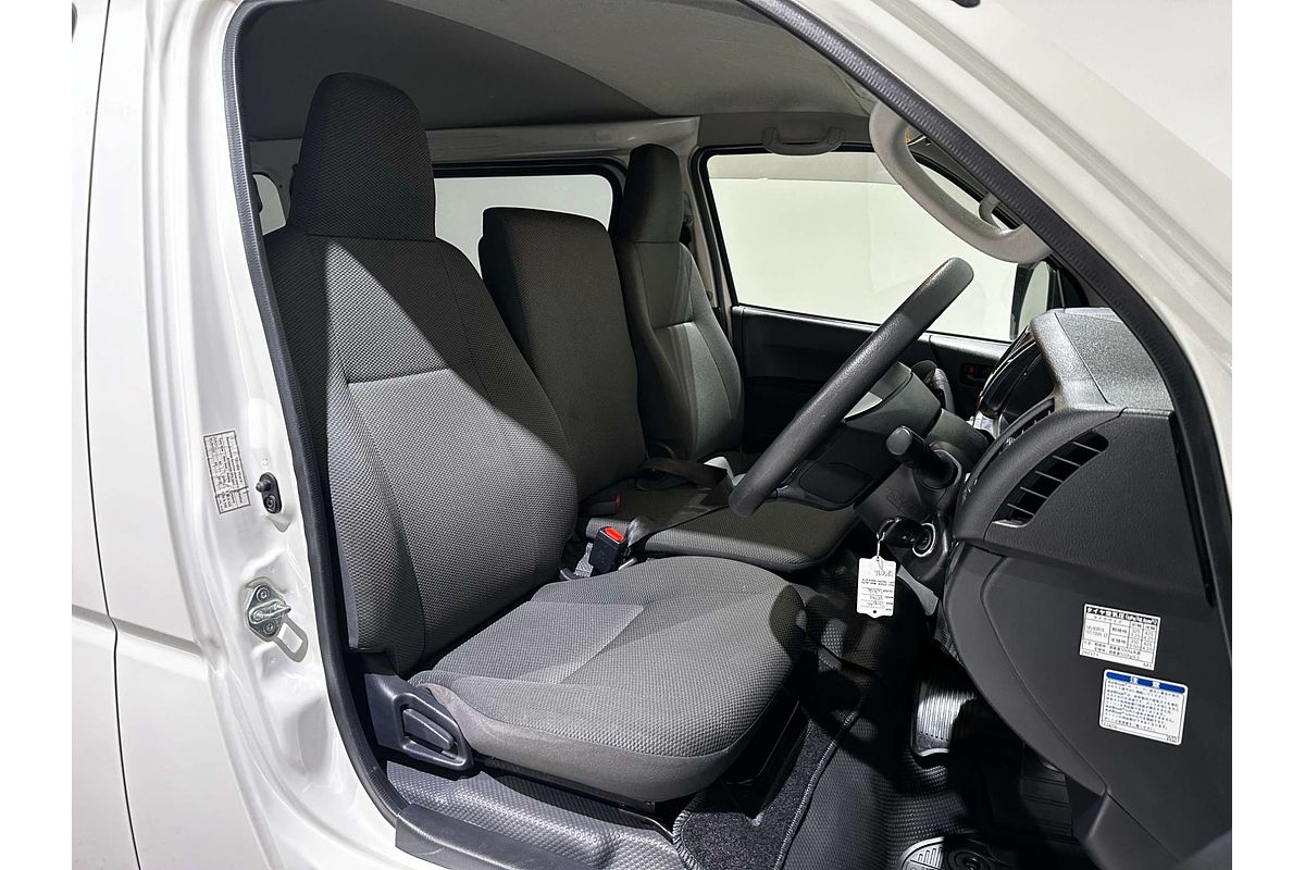 2021 Toyota Hiace GDH201V