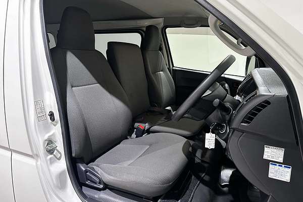 2021 Toyota Hiace GDH201V