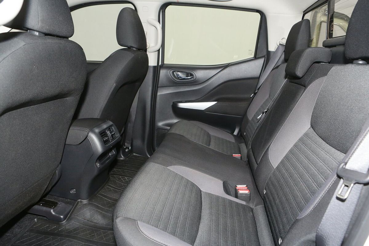 2021 Nissan Navara ST D23 4X4