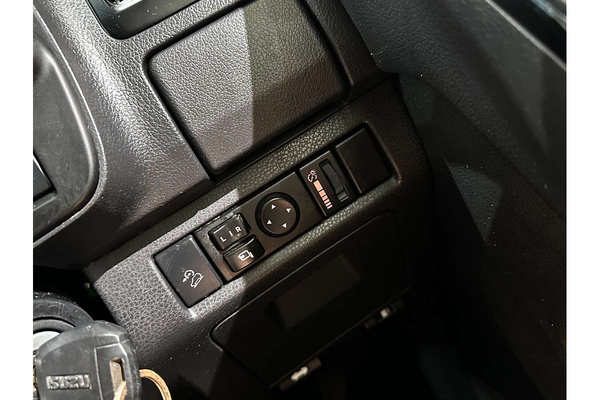 2018 Isuzu MU-X LS-U