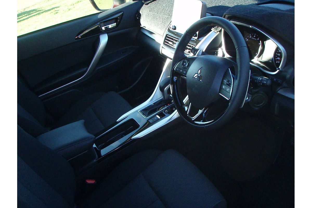 2024 Mitsubishi Eclipse Cross LS YB