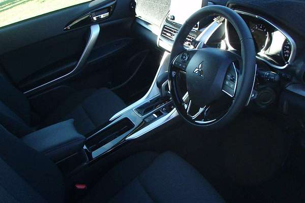 2024 Mitsubishi Eclipse Cross LS YB