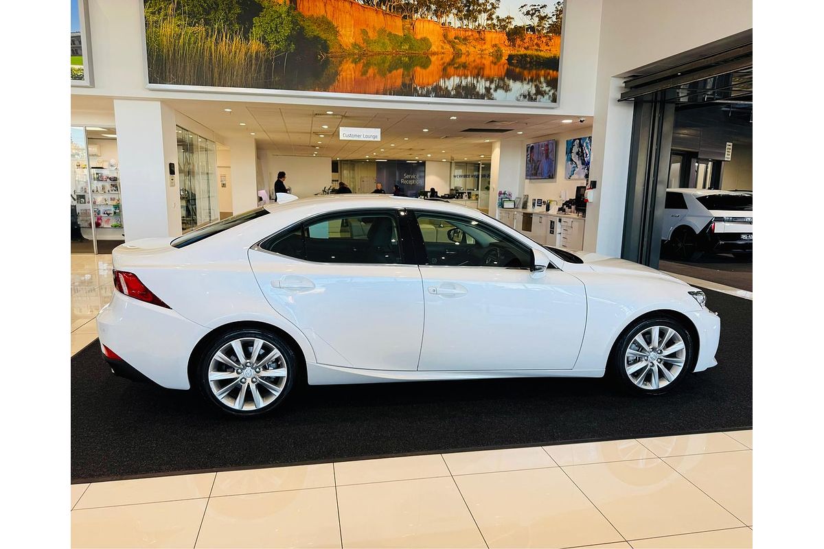 2015 Lexus IS IS250 Luxury GSE30R