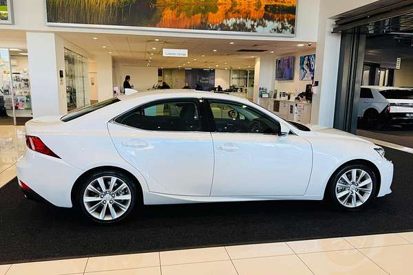 2015 Lexus IS IS250 Luxury GSE30R
