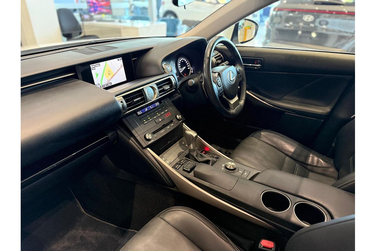 2015 Lexus IS IS250 Luxury GSE30R