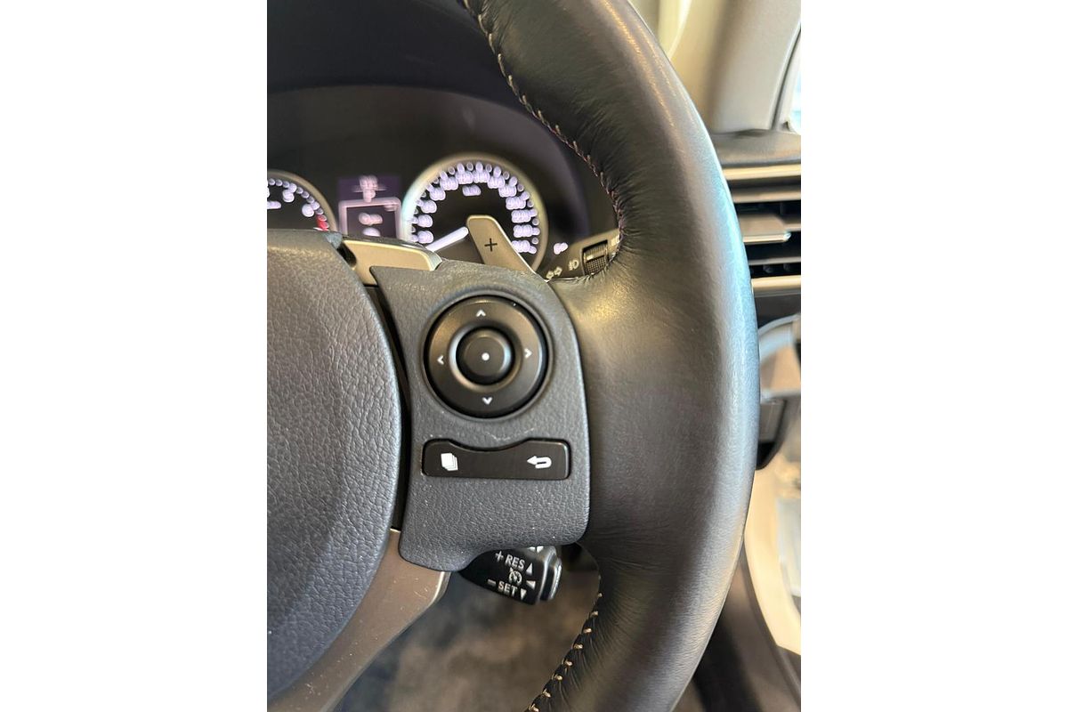2015 Lexus IS IS250 Luxury GSE30R