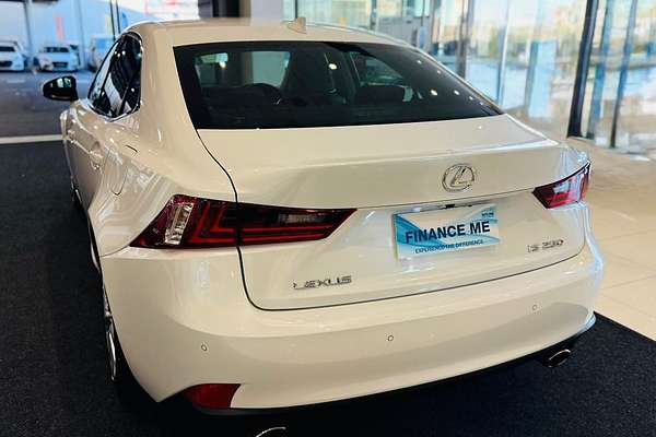 2015 Lexus IS IS250 Luxury GSE30R