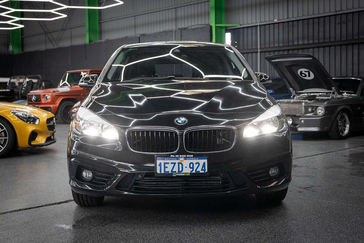 2015 BMW 2 Series 218d Sport Line F45