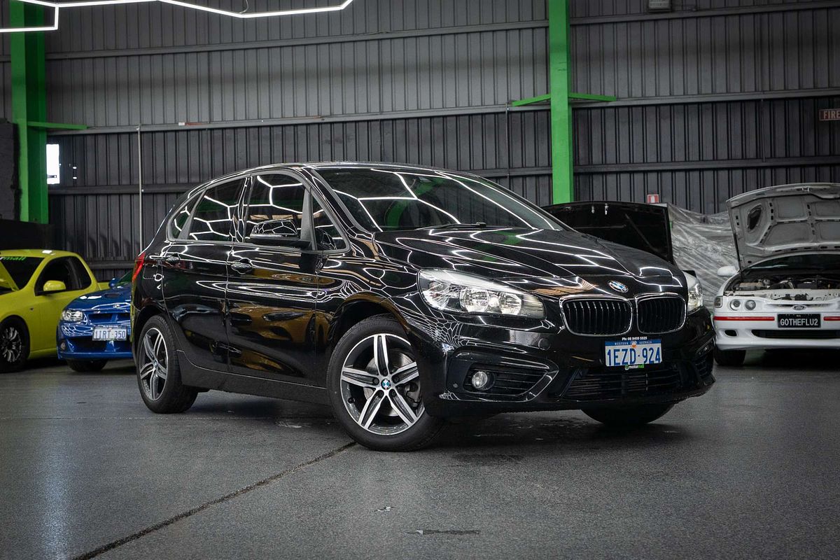 2015 BMW 2 Series 218d Sport Line F45