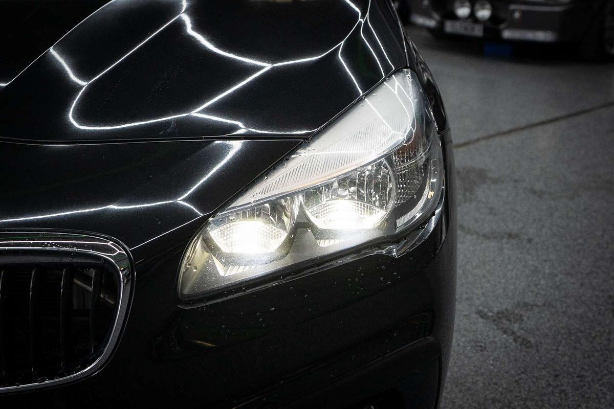 2015 BMW 2 Series 218d Sport Line F45