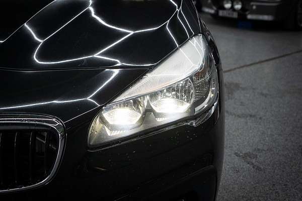 2015 BMW 2 Series 218d Sport Line F45