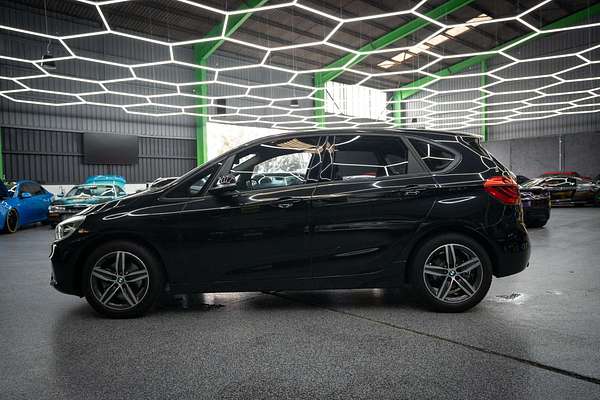 2015 BMW 2 Series 218d Sport Line F45
