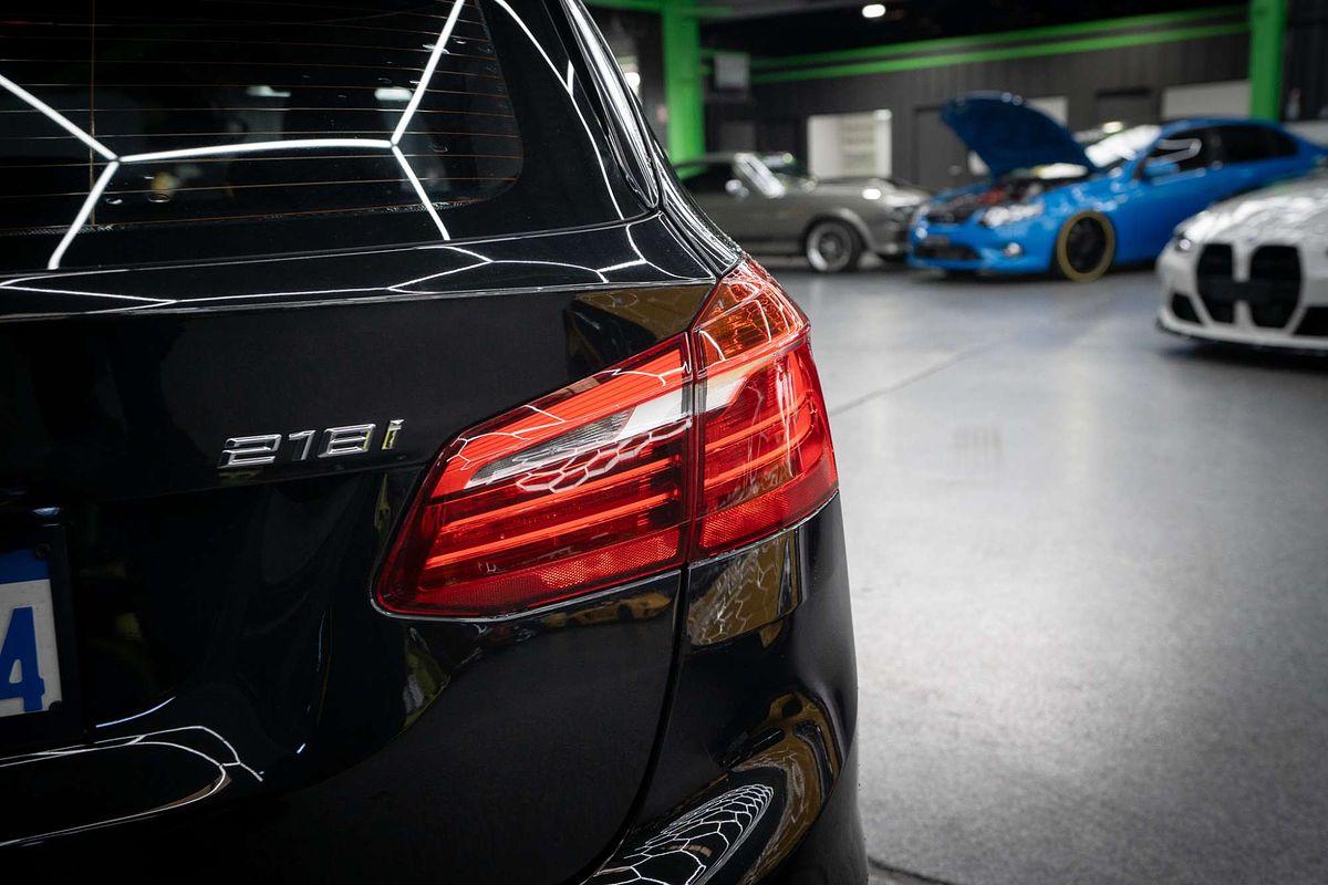 2015 BMW 2 Series 218d Sport Line F45