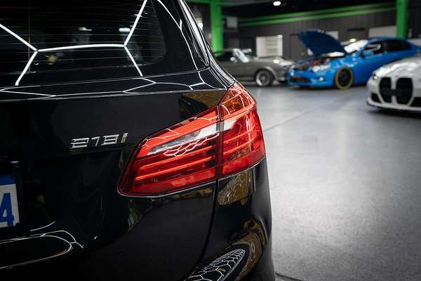 2015 BMW 2 Series 218d Sport Line F45